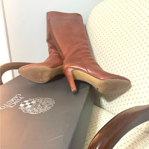 Vince Camuto Brown Thick High Heel Winter Boots - Picture 3 of 3